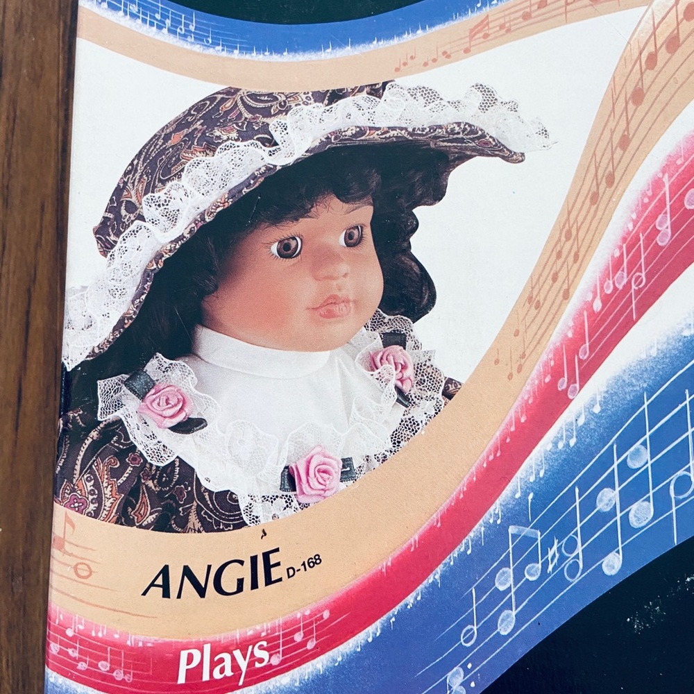 The Platinum Collection Porcelain Musical Doll - Picture 5 of 8
